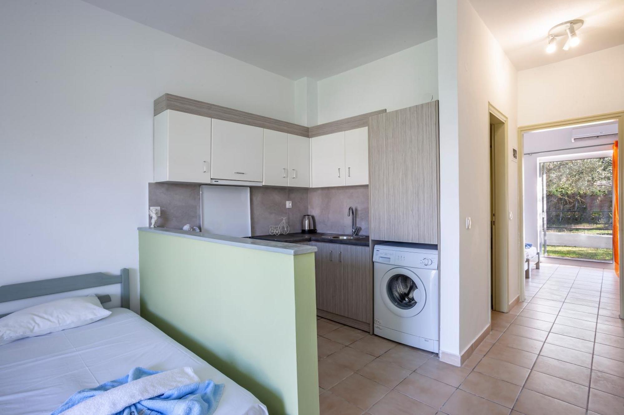 Akrotiri Apartment Pefkochori Bagian luar foto